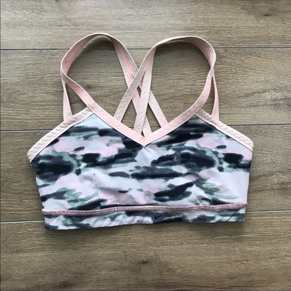 Lululemon sports bra